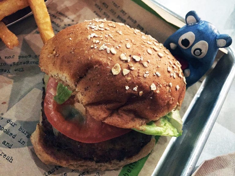 VegeFi Quinoa Burger Burgerfi in Down Town Silver Spring / Nom Nom Boris