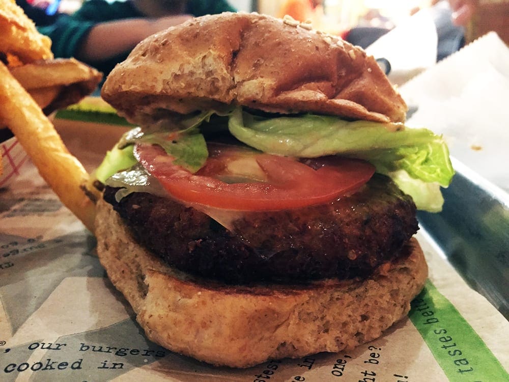 VegeFi Quinoa Burger Burgerfi in Down Town Silver Spring / Nom Nom Boris