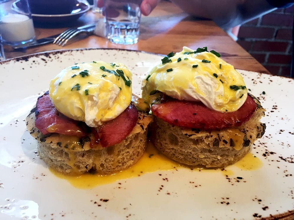 Uova in Camicia Eggs Benedict Brunch $15 @ Lupo Verde on U Street